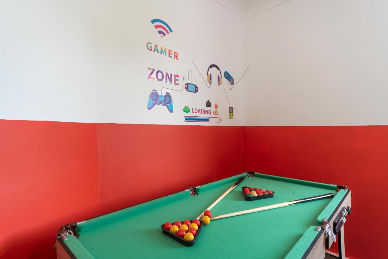 Aseda 4 Bedroom Private Parking, Game Zone -Pool Table, Garden Home Kingston upon Hull Exteriör bild