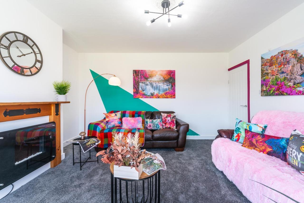 Aseda 4 Bedroom Private Parking, Game Zone -Pool Table, Garden Home Kingston upon Hull Exteriör bild