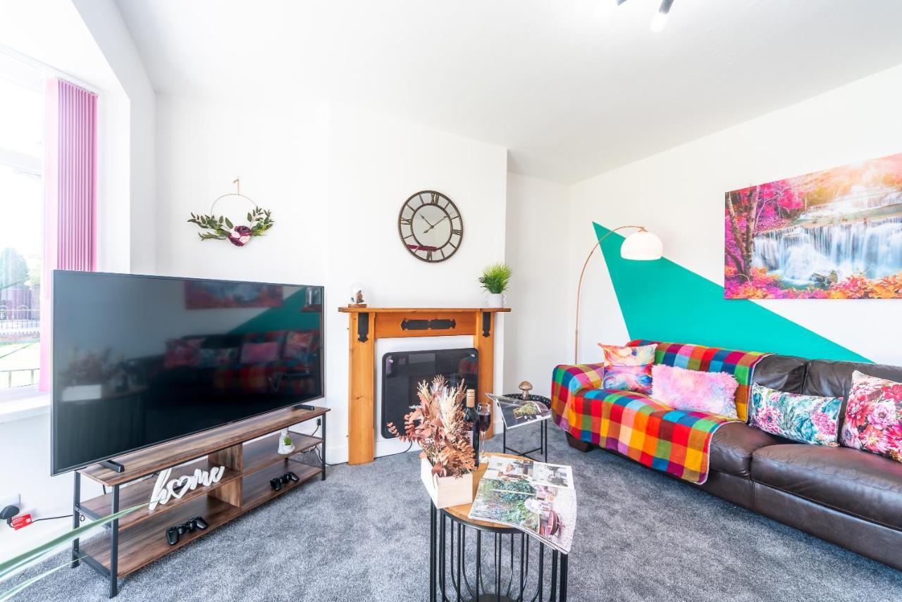 Aseda 4 Bedroom Private Parking, Game Zone -Pool Table, Garden Home Kingston upon Hull Exteriör bild