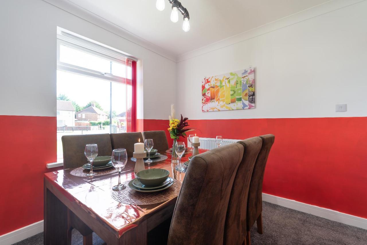 Aseda 4 Bedroom Private Parking, Game Zone -Pool Table, Garden Home Kingston upon Hull Exteriör bild